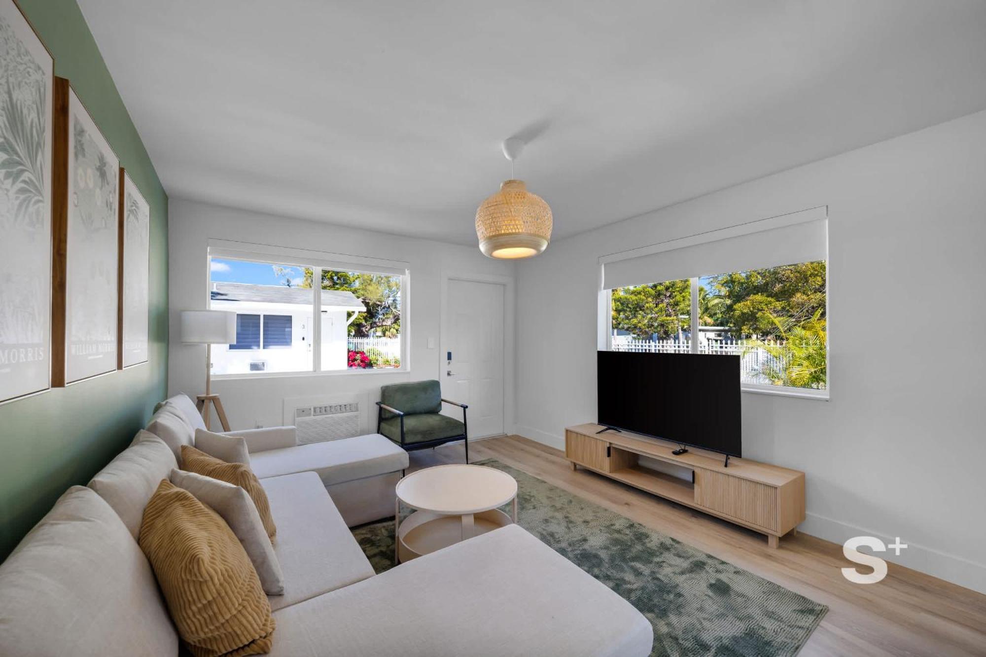 1-br Retreat In The Centre Miami
